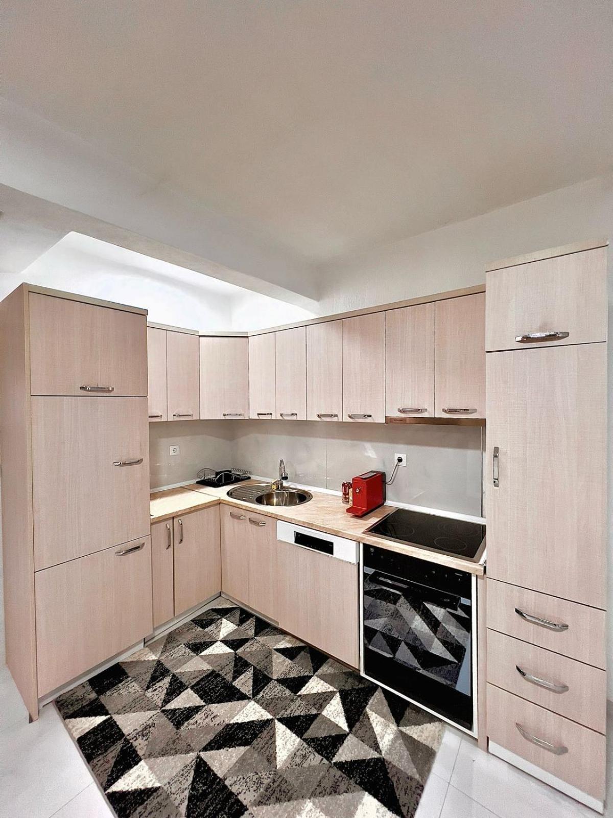Cozy Corner Apartment Gjakova Bagian luar foto